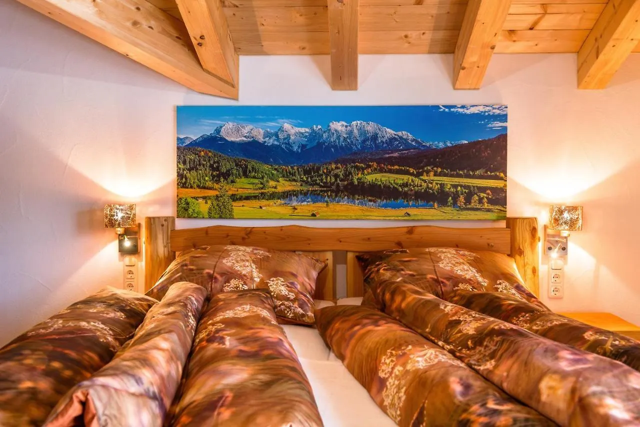 Alpenchalet St.Ulrich Krün 0*,  ドイツ